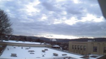 Weather camera view of Roy A Hunt Elementary School.