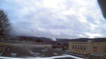 Weather camera view of Roy A Hunt Elementary School.