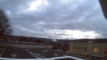 Weather camera view of Roy A Hunt Elementary School.