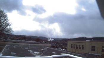 Weather camera view of Roy A Hunt Elementary School.