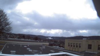Weather camera view of Roy A Hunt Elementary School.