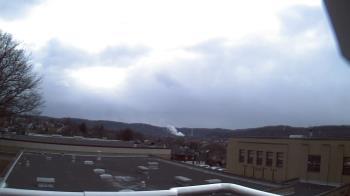 Weather camera view of Roy A Hunt Elementary School.