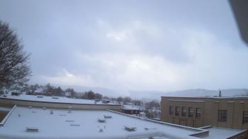 Weather camera view of Roy A Hunt Elementary School.