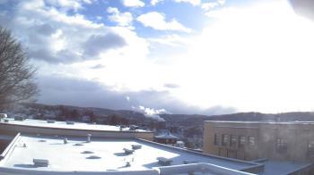 Weather camera view of Roy A Hunt Elementary School.