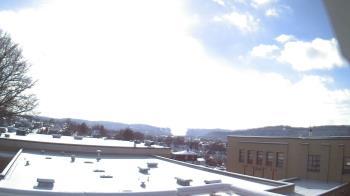 Weather camera view of Roy A Hunt Elementary School.