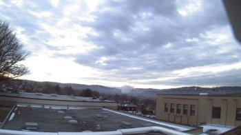 Weather camera view of Roy A Hunt Elementary School.