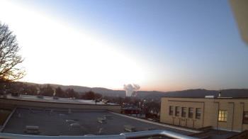 Weather camera view of Roy A Hunt Elementary School.