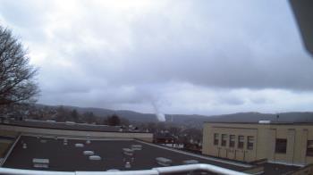 Weather camera view of Roy A Hunt Elementary School.