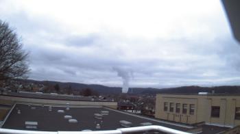 Weather camera view of Roy A Hunt Elementary School.