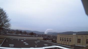 Weather camera view of Roy A Hunt Elementary School.