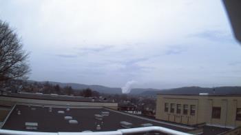 Weather camera view of Roy A Hunt Elementary School.