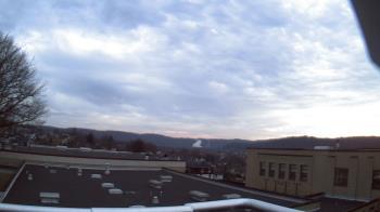 Weather camera view of Roy A Hunt Elementary School.