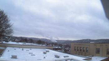 Weather camera view of Roy A Hunt Elementary School.