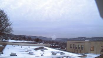 Weather camera view of Roy A Hunt Elementary School.