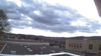 Weather camera view of Roy A Hunt Elementary School.