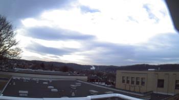 Weather camera view of Roy A Hunt Elementary School.