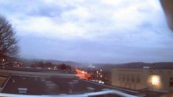 Weather camera view of Roy A Hunt Elementary School.