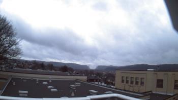 Weather camera view of Roy A Hunt Elementary School.