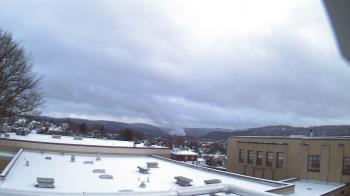 Weather camera view of Roy A Hunt Elementary School.