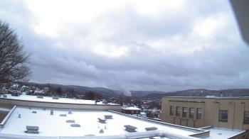 Weather camera view of Roy A Hunt Elementary School.