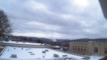 Weather camera view of Roy A Hunt Elementary School.
