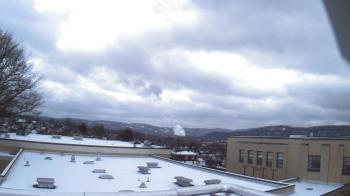 Weather camera view of Roy A Hunt Elementary School.