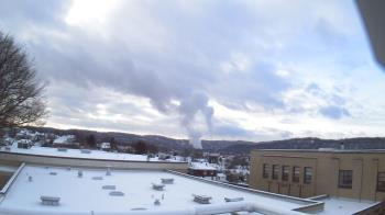 Weather camera view of Roy A Hunt Elementary School.