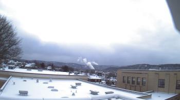 Weather camera view of Roy A Hunt Elementary School.