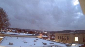 Weather camera view of Roy A Hunt Elementary School.