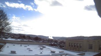 Weather camera view of Roy A Hunt Elementary School.