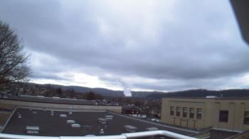Weather camera view of Roy A Hunt Elementary School.