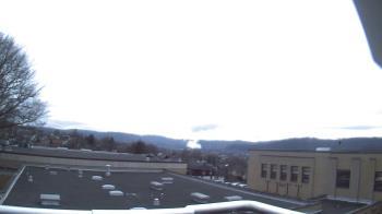 Weather camera view of Roy A Hunt Elementary School.