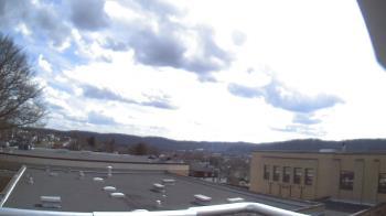 Weather camera view of Roy A Hunt Elementary School.