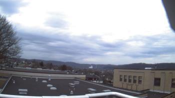 Weather camera view of Roy A Hunt Elementary School.