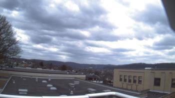 Weather camera view of Roy A Hunt Elementary School.