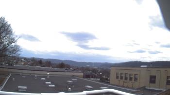 Weather camera view of Roy A Hunt Elementary School.