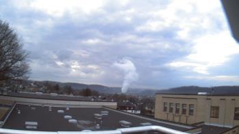 Weather camera view of Roy A Hunt Elementary School.