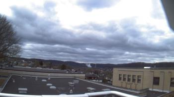 Weather camera view of Roy A Hunt Elementary School.