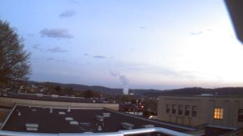 Weather camera view of Roy A Hunt Elementary School.