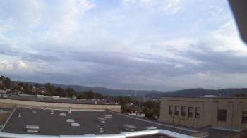 Weather camera view of Roy A Hunt Elementary School.