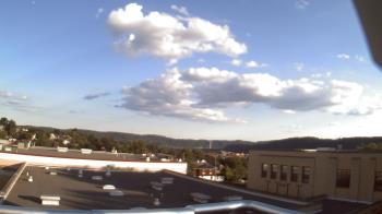 Weather camera view of Roy A Hunt Elementary School.