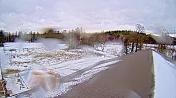 Weather camera view of St Johns Lutheran School.