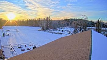 Weather camera view of St Johns Lutheran School.