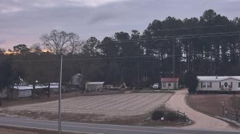 Weather camera view of Overshot NC.