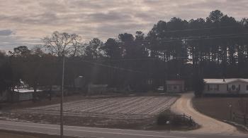 Weather camera view of Overshot NC.