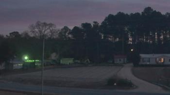 Weather camera view of Overshot NC.