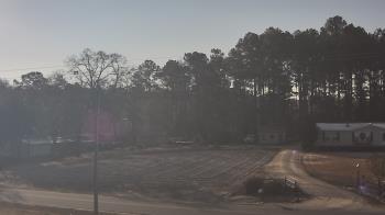 Weather camera view of Overshot NC.