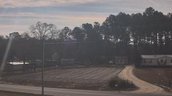 Weather camera view of Overshot NC.