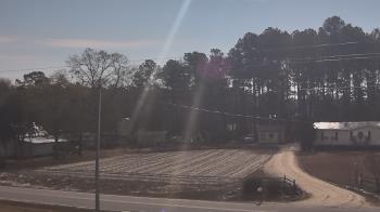 Weather camera view of Overshot NC.