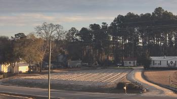 Weather camera view of Overshot NC.